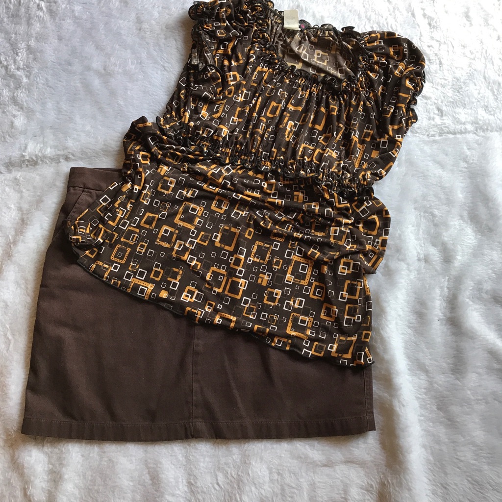Ralph Lauren Chocolate Skirt W/Back Buckle Trim